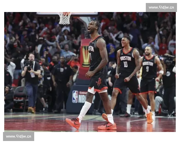 火箭铁心留住双星：小贾续约落定，伊森谈判进入关键阶段