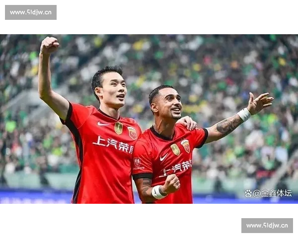 海港客场 3-1 逆转河南，U21 双星闪耀缩小争冠差距